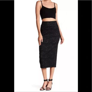 14th & UNION Size Medium Ottoman Jacquard Knit Pencil Skirt Black Pull-on NWT